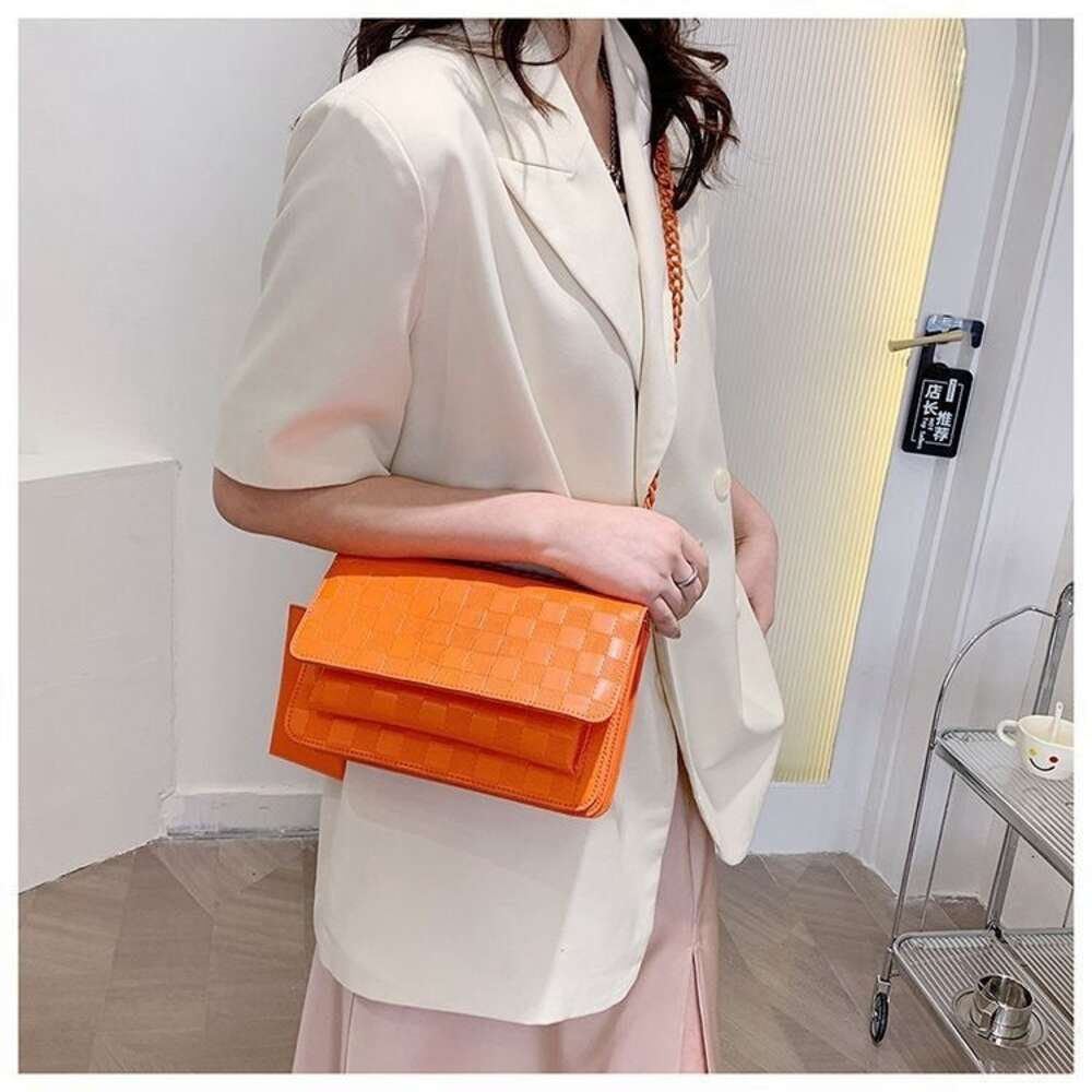Design Bag Factory Wholesale and Retail Checkered Small 2024 New Trend Korean Edition Fashion Womens Chain Single Shoulder Crossbody Bags