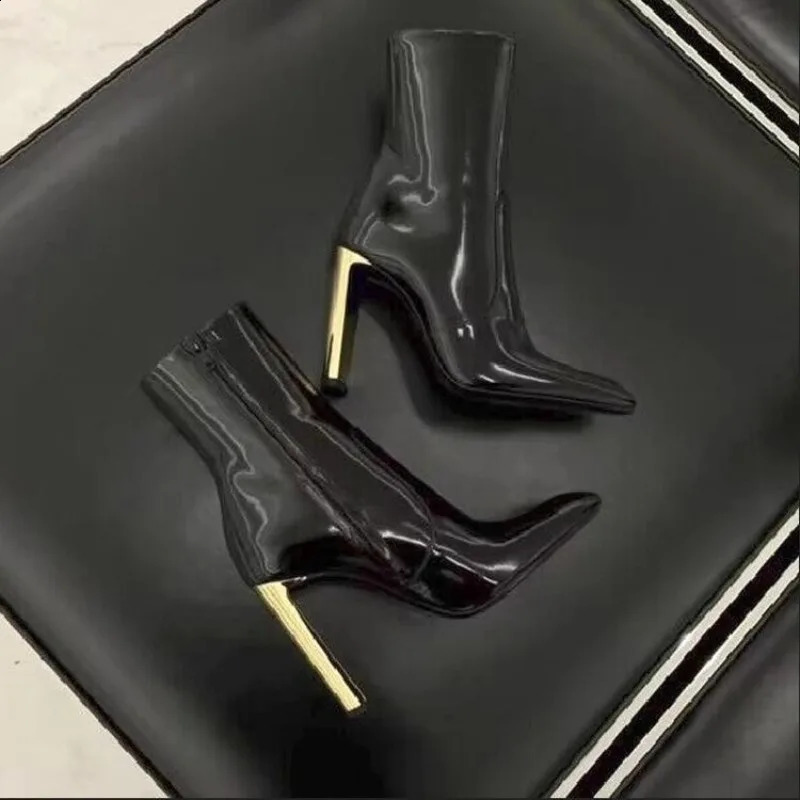 Dedo do pé apontado preto couro de patente joelho botas altas zip ouro salto alto sexy feminino 2024 inverno bota alta luxo designer sapatos 240301