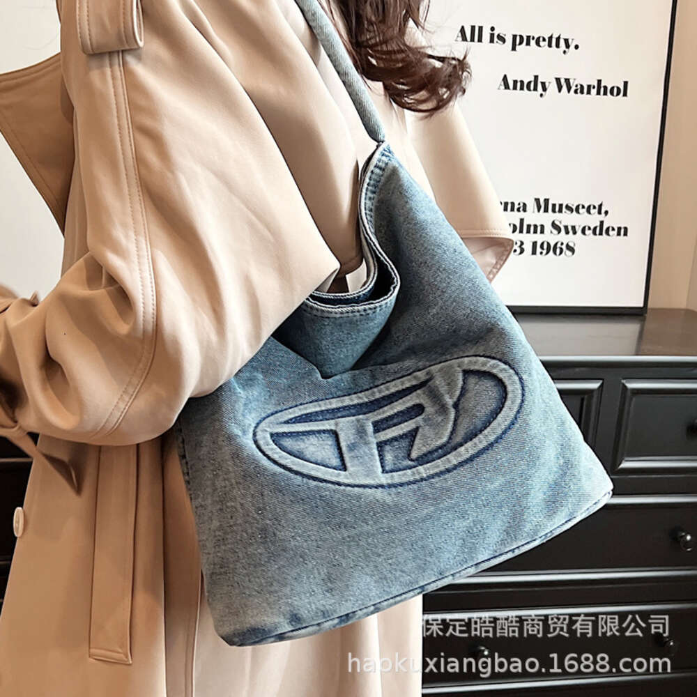 رخيصة البيع بالجملة محدودة التخليص 50 ٪ خصم يد الدنيم buttot bag womens new Fashion الإبطية الحجم الصغير سعة كبيرة دلو كتف واحد