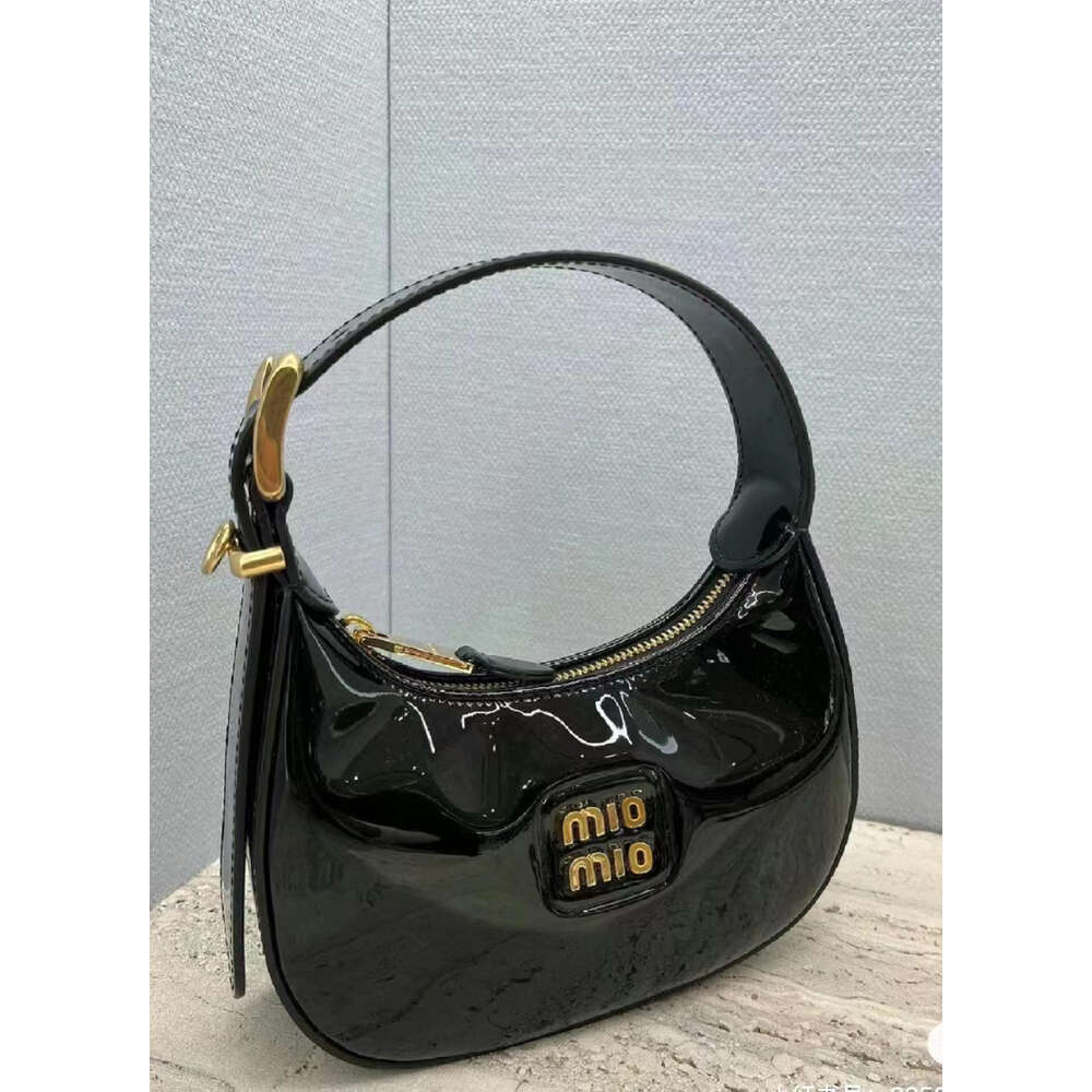 Cheap Wholesale Limited Clearance 50% Discount Handbag Red Bag Womens New Lacquer Hobo Handbag Crossbody Small and Unique Dign Handheld Crcent Underarm