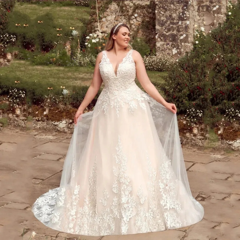 Artı Boyut Bir Çizgi Gelinlik Seksi Derin V Boyun Glamorous Dantel Gelin Gowns Boho Bahçe Korse Arka Süpürme Tren Gelin Resepsiyon Vestidos De Novia Yd