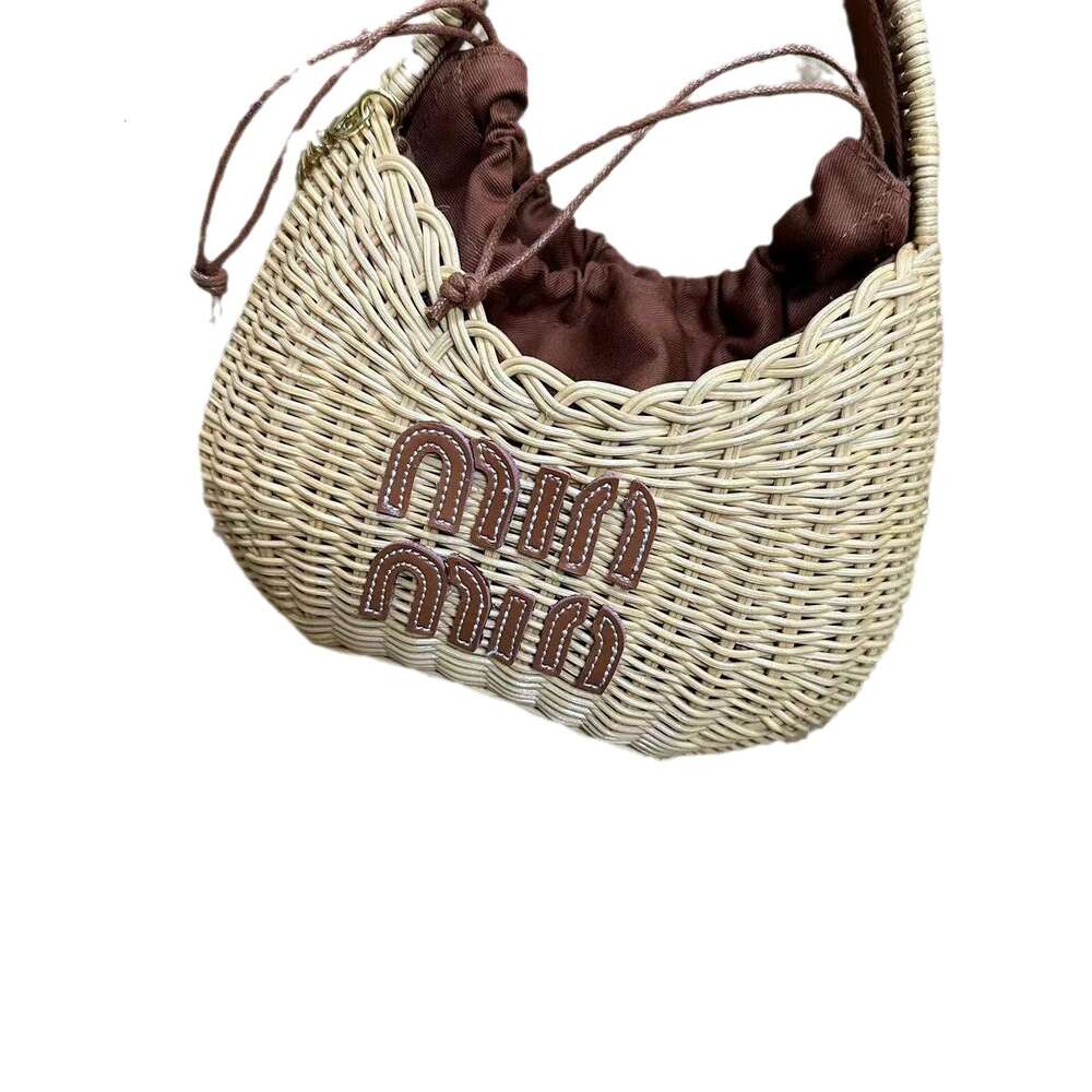 Cheap Wholesale Limited Clearance 50% Discount Handbag Current Grass Woven Bag Small Dign Summer Beach Versatile Red Same Style Girl