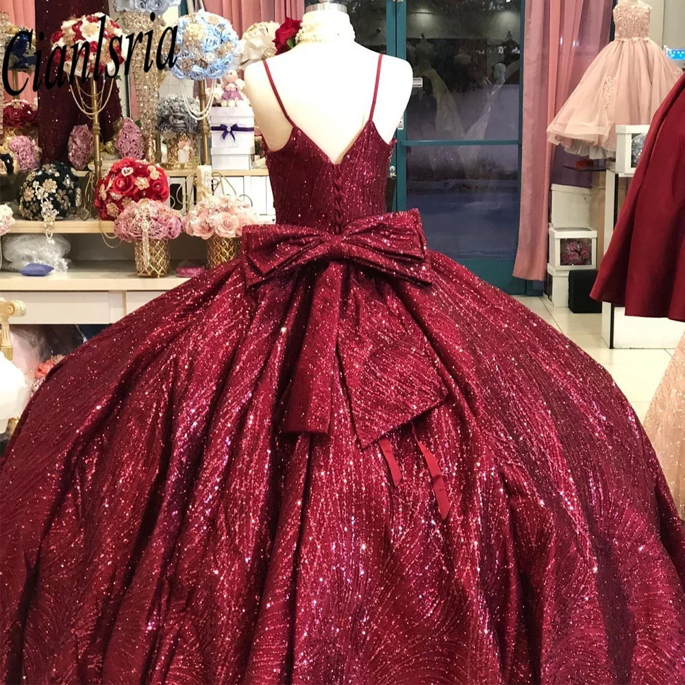 Abito da ballo principessa rosso vino Abiti Quinceanera con fiocco con spalle scoperte Applicazioni in pizzo Perline Abiti da 15 anos Abito dolce 16