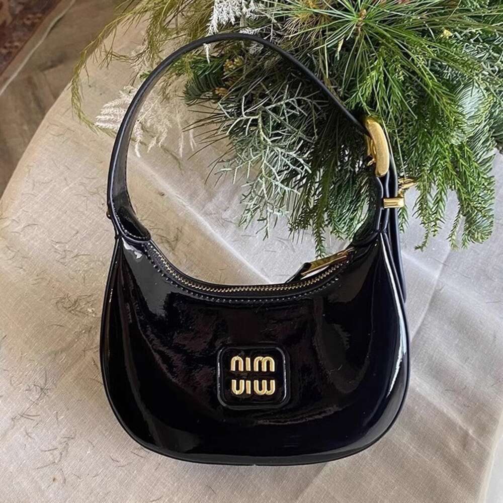 Cross-border Wholesale Fashion Brand Handbags New Versatile Lacquer Leather Crcent Underarm Bag Luxury Red Mini Handheld Crossbody for Women