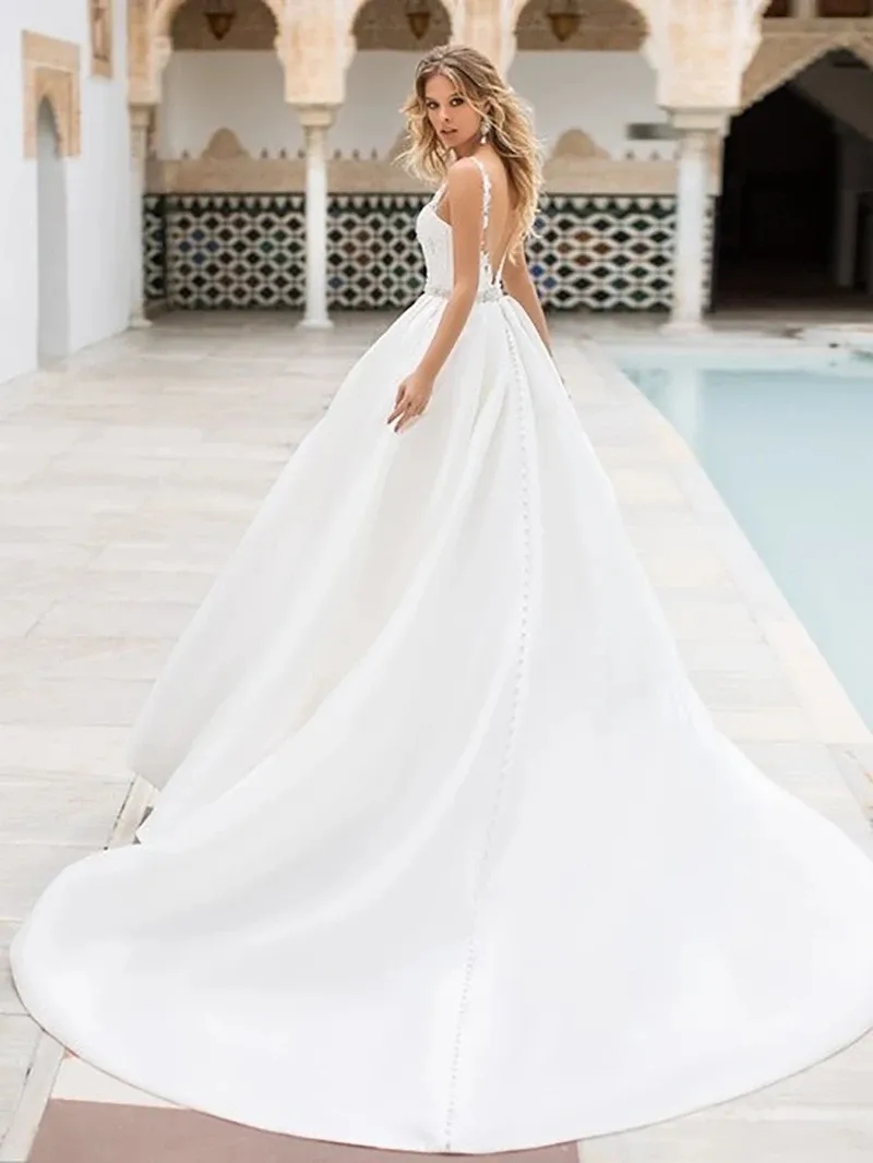 Modern White Satin Ball Gown Wedding Dresses Lace Appliqued Crystals Belt Boho Garden Bridal Backless Women Bride Robes de Mariee YD