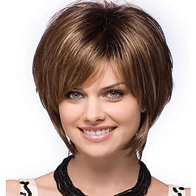 Synthetische pruiken Cosplaypruiken HAIRJOY Dames Rechte pony Stijl Pixie-cut Synthetisch haar Pruik Bruin Gemengde korte pruiken Machinegemaakt 240329