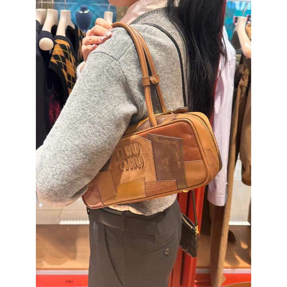 Grensoverschrijdende groothandel modemerk handtassen Nieuw product populair op de modieuze kleurcontrast splitsen kleine aktetas Dign enkele schouder crossbody tas