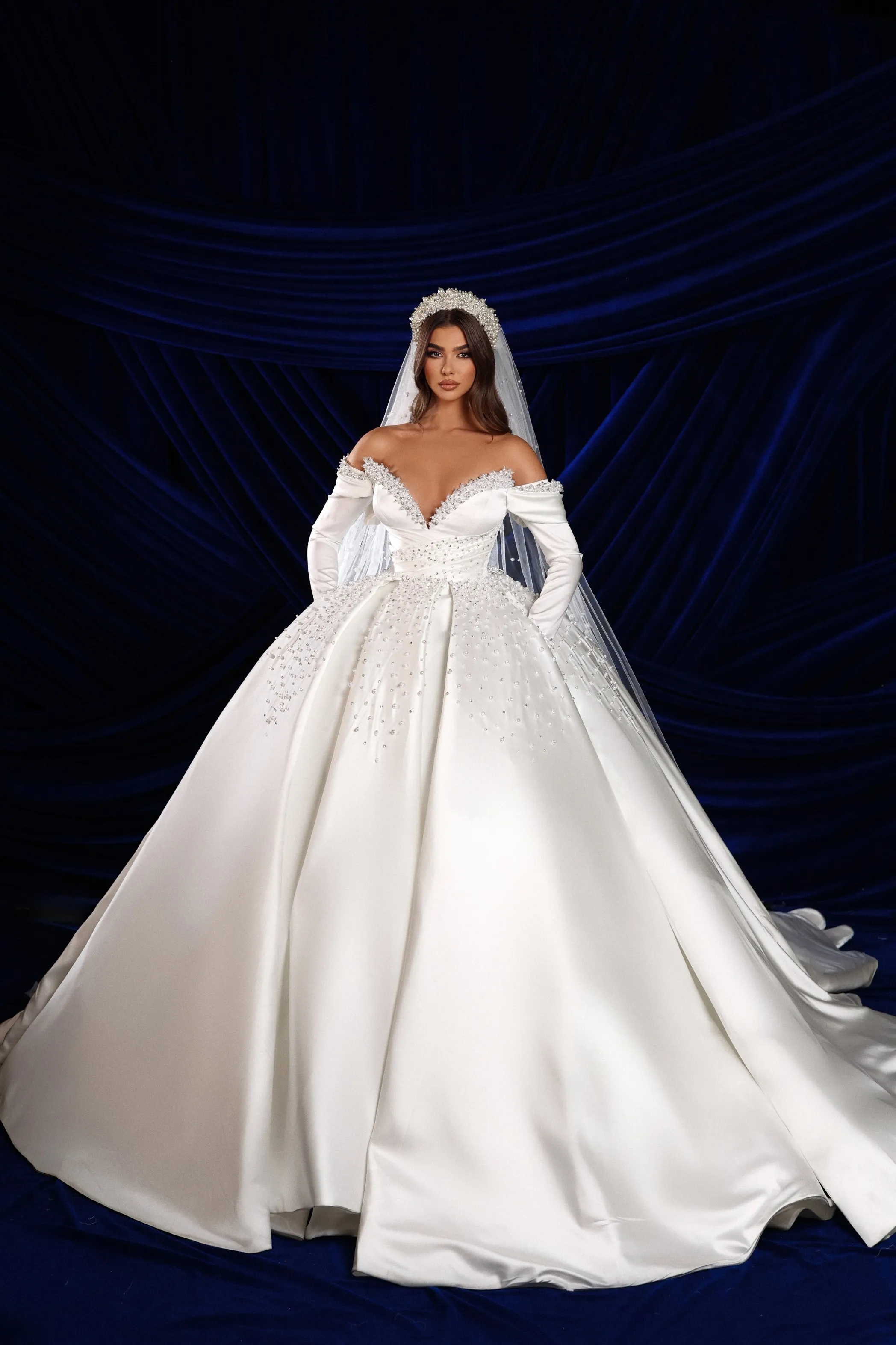 Gorgeous Pearls Beaded Dubai Ball Gown Wedding Dresses With Long Sleeves Pockets Off The Shoulder Sexy Formal Bridal Satin Vestidos De Novia YD