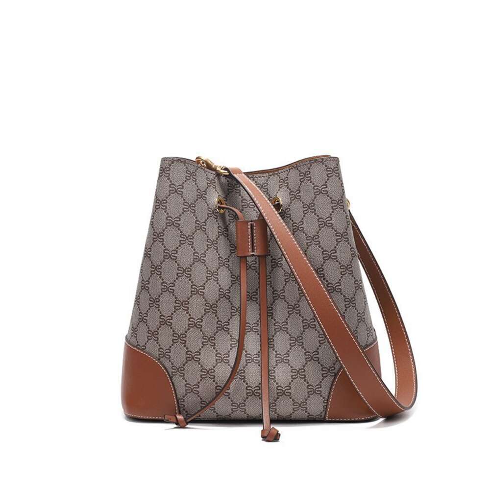 Winkel Designtas van hoge kwaliteit Bosstijl Handgemaakte geweven artistieke handtas Modieus en veelzijdig Enkele schouder Trendy Crossbody Dames