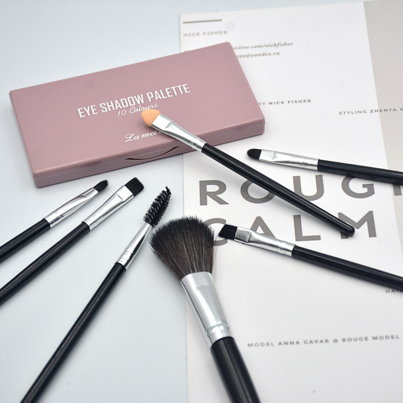 Black Retro 7 Makeup Borstes Powder Blusher Eye Shadow Lip Brush Portable Eyelash Eye Brush Eyebrow Brush Set