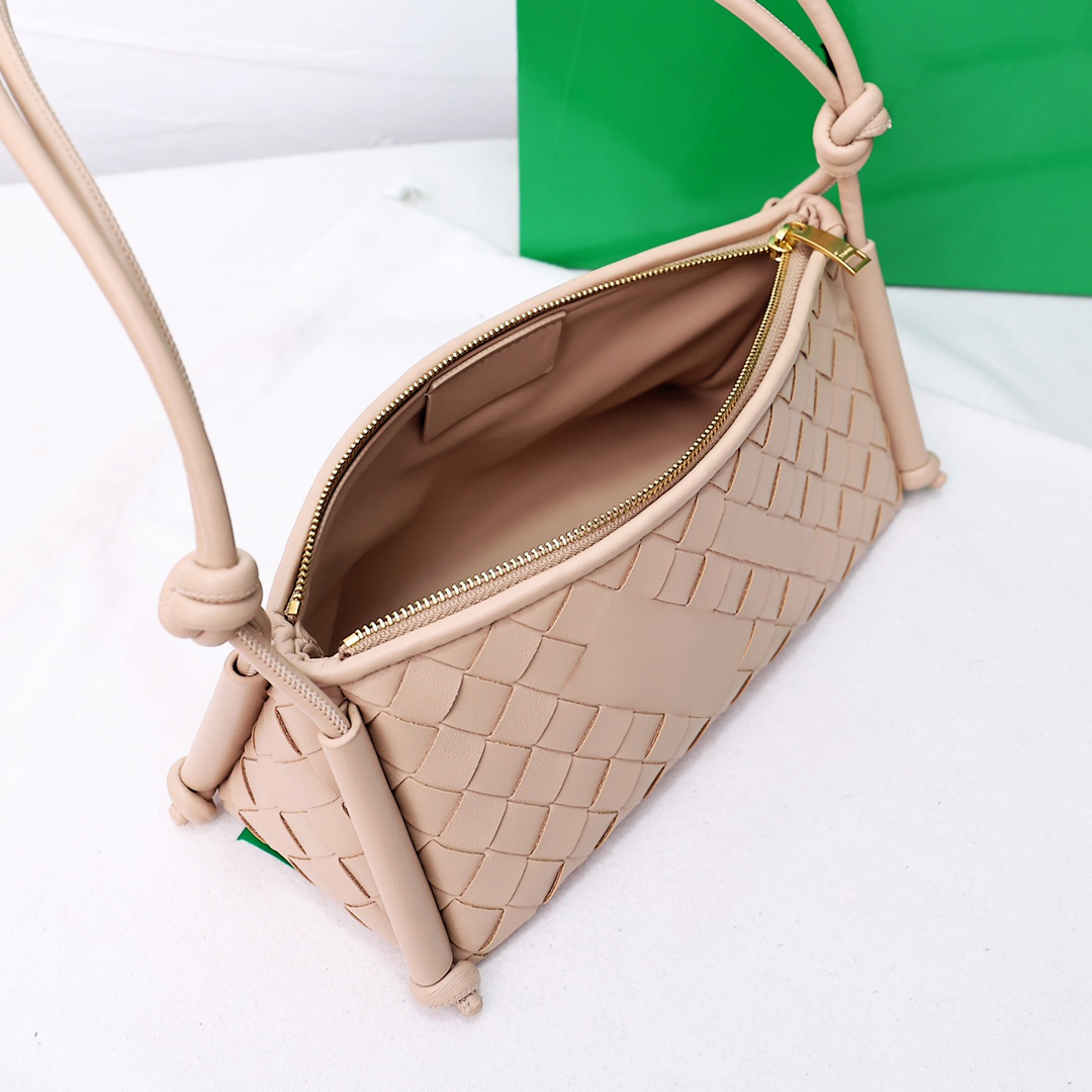 Sac de créateur sac fourre-tout avocat sac fourre-tout tissé Triangle personnalisé à la mode pour femmes Mini sac à main