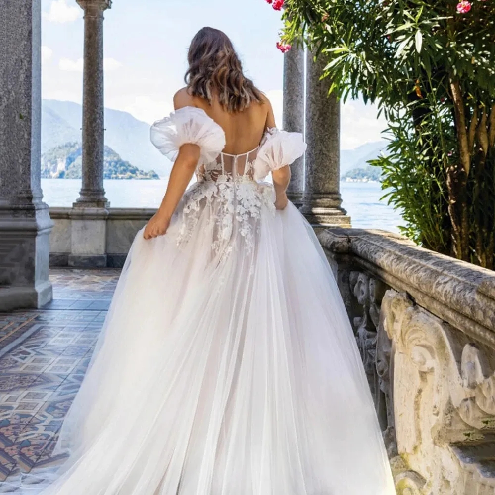 Abiti da sposa con applicazioni di pizzo a maniche corte a sbuffo Plus Size Sweetheart Boho Garden Abiti da sposa Una linea Tulle Corsetto sexy Backless Reception Abiti da sposa feste YD