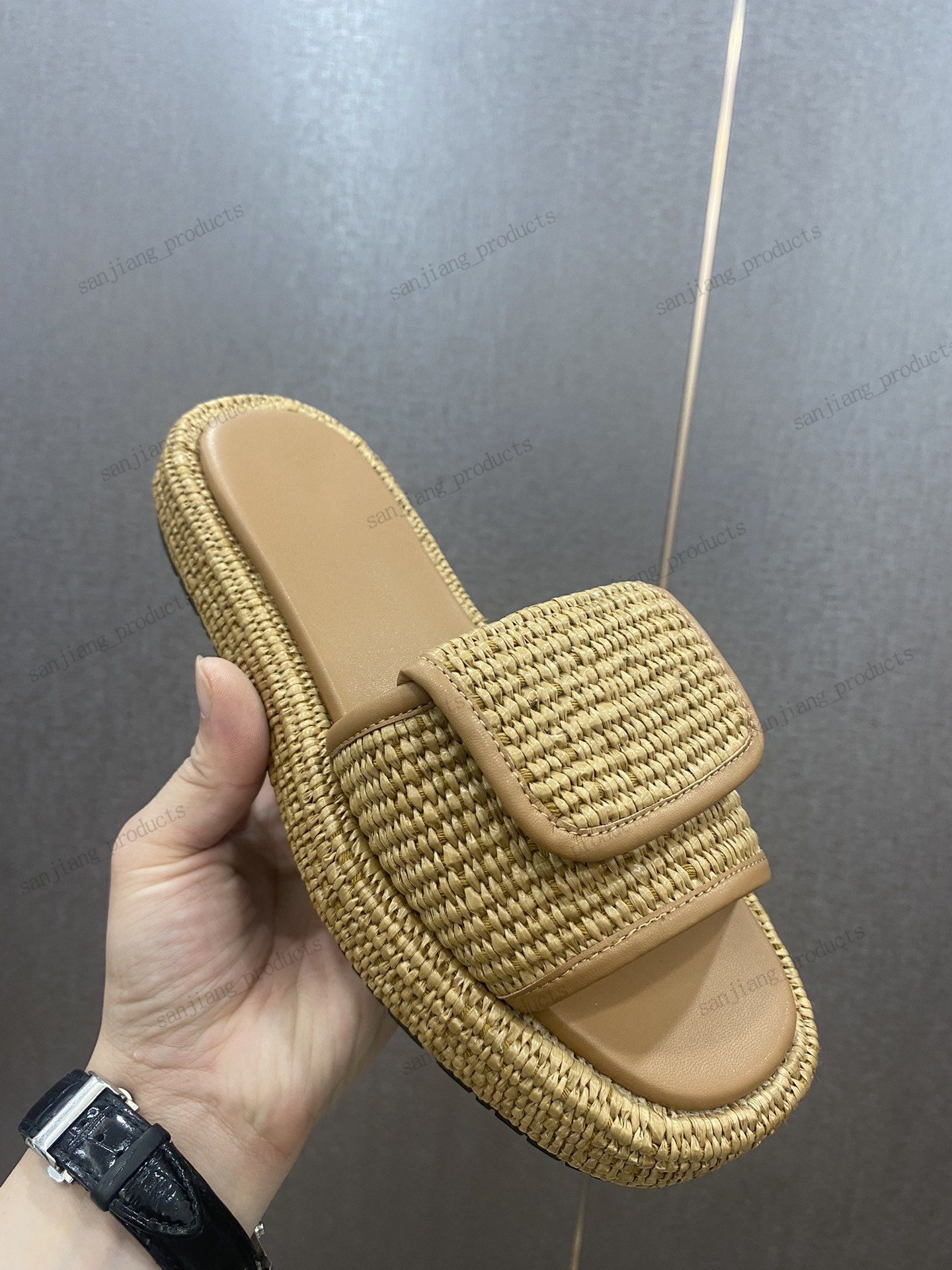 Designer chinelo mulheres homens sandália chinelos luxo praia slides flip-flops triângulo palha crochê plataforma de madeira chinelos para senhoras verão slides ráfia tecido