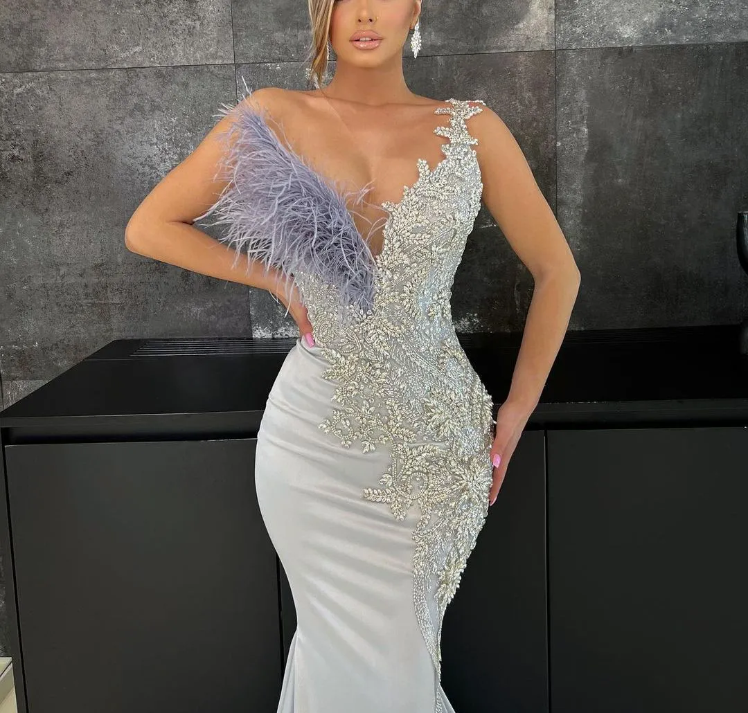 Exquisite Mermaid Evening Dresses Sleeveless V Neck Strap Appliques Beads Floor Length 3D Lace Satin Feather Plus Size Prom Dress Plus Size Gowns Party Dress