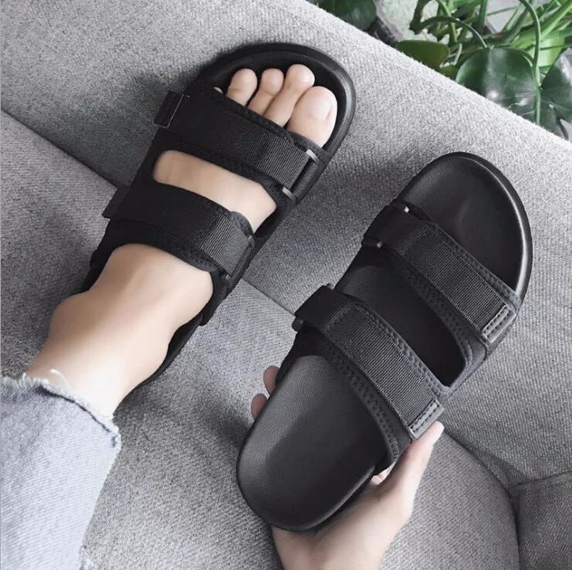 أحذية النعال الصيفية Flip Flop Flops الراحة غير المنزلق رجل شاطئ الأحذية zapato hombre أزياء خفيفة الوزن