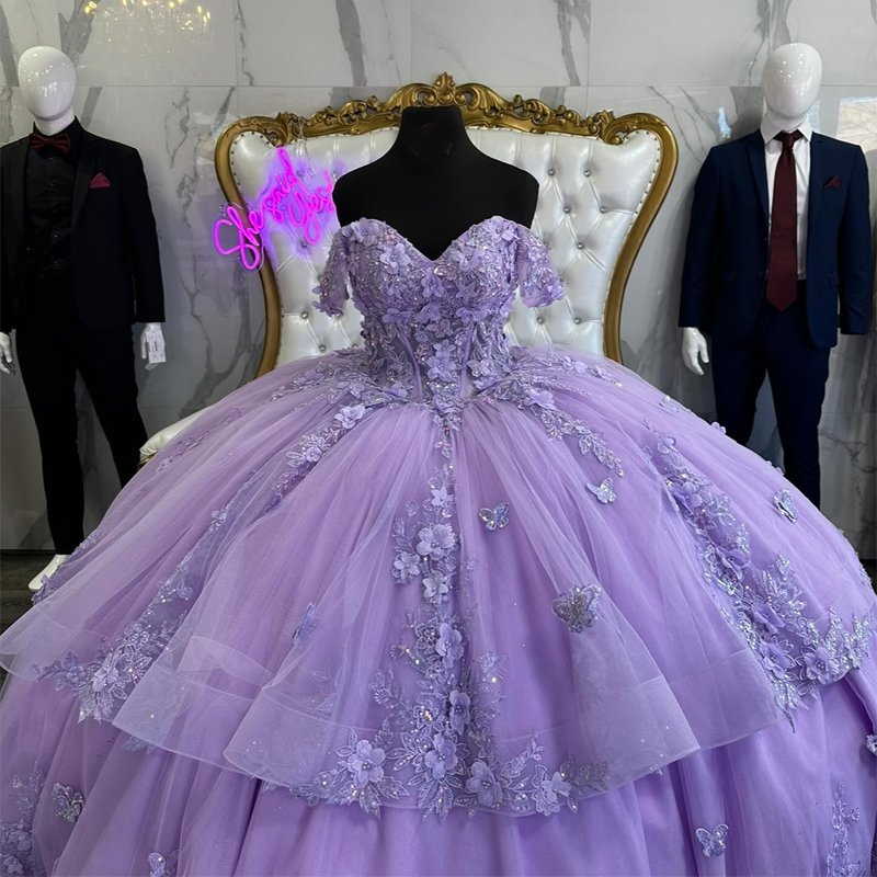 Lavanta Parlak Sevgilim Quinceanera Omuz Aplike Dahası Dantel Yay Boncukları Tull Tatlı 15 Doğum Günü Partisi Balo Kıyafetleri