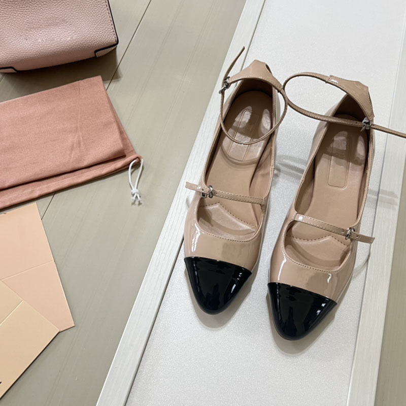 Fashion designer Dress Shoes Luxury Lady Mary Jane Real Channel Leather Sandals Girl Brand Sexy Round Toe flats Spring Fall Party Walking ballet flats