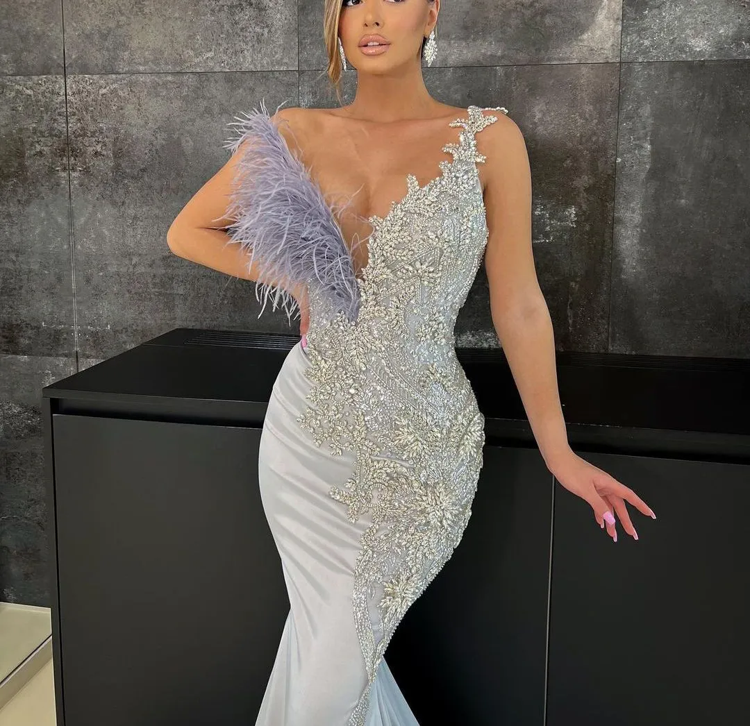 Exquisite Mermaid Evening Dresses Sleeveless V Neck Strap Appliques Beads Floor Length 3D Lace Satin Feather Plus Size Prom Dress Plus Size Gowns Party Dress