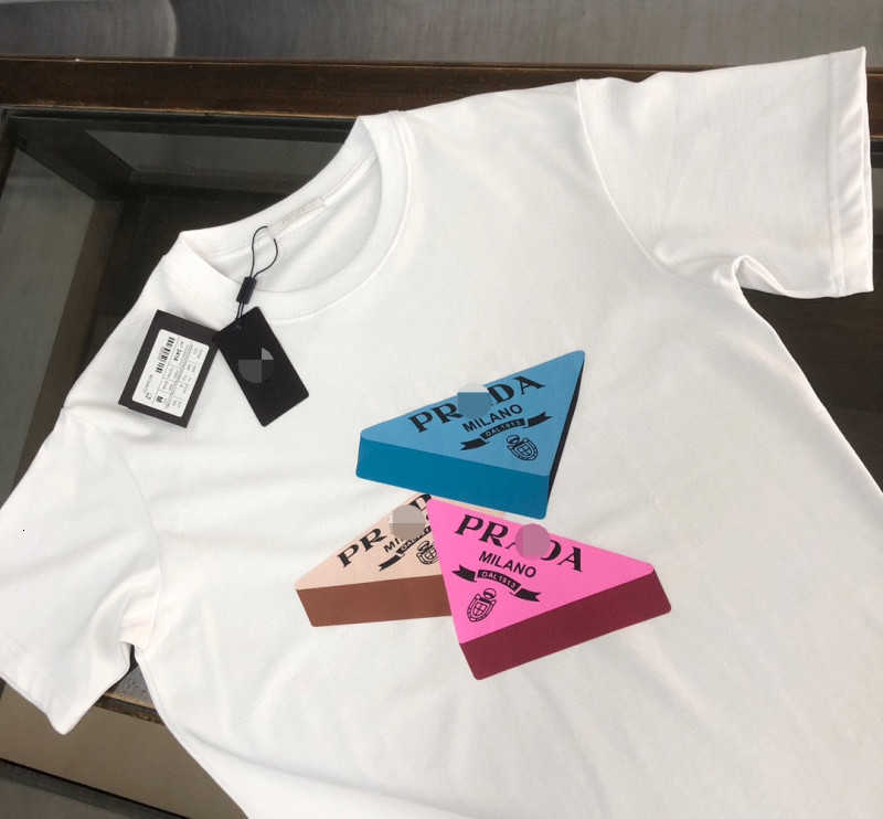 Męskie koszulki T-shirts Projektant P Summer Summer krótkie rękawowe, męskie bawełniane, proste i modne, potargane luźne dopasowanie, pół ciała studenckiego dla nastolatków IJH9