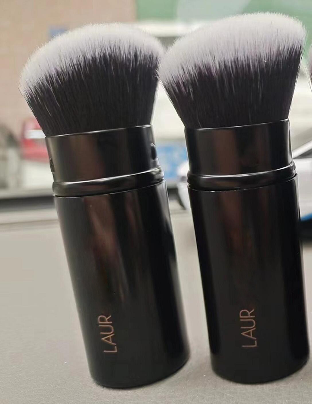 LAUR LER Retractable Makeup Brush Black Professional Powder Brush