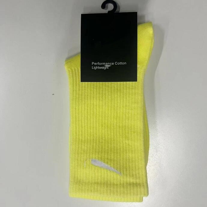 Men Cotton Socks Four Seasons Casual Male Women Brand Embroidery Basketball Football Soccer Running Sock Soft Simple Fashions