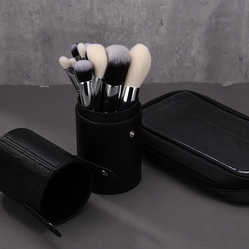 Manufacturer provides 15 animal hair makeup brush sets