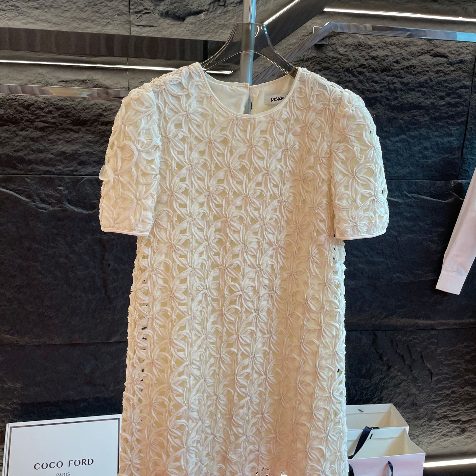 Vestido pulôver feminino de crochê 3D oco de manga curta com renda solta