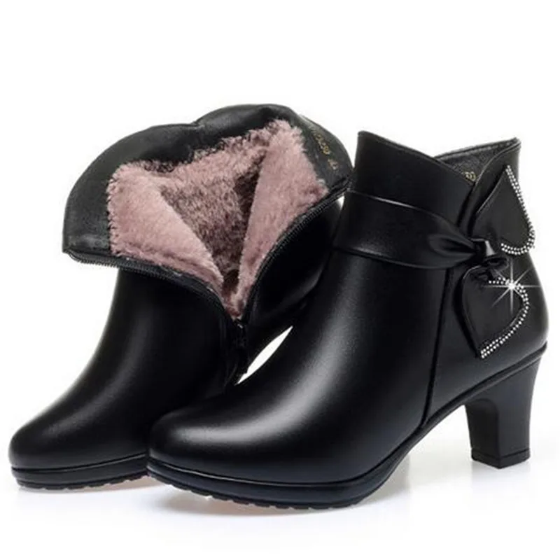 サンダルzxryxgsブランド春秋のブーツラインストーン弓の女性ファッションブーツ2022新しい暖かい冬の靴ブーツ快適なハイヒール5cm