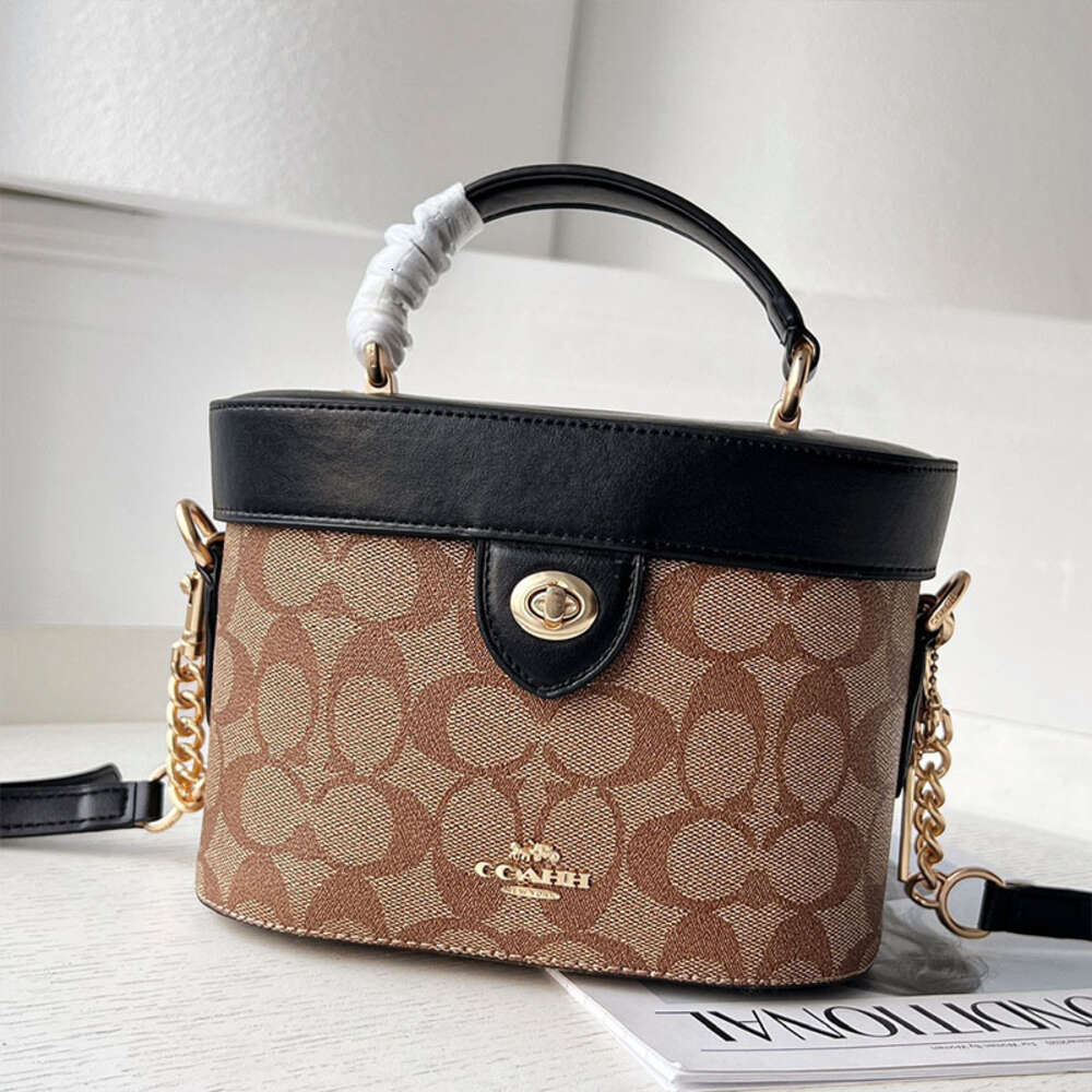 Counter High Quality Luxury Explosive Shoulder Fashion Bag New Flip Crossbody Handheld Box Bag Trail Classic Old Flower Leather Makeup For Women Bag