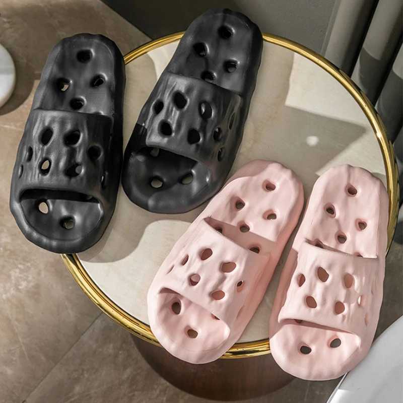 Zapatillas Zapatillas Cómodas Parejas japonesas Ome Mujeres Hombres Soes Verano Interior Batroom Bat Ole Antideslizante Otel Sandalias de suela suave H240327