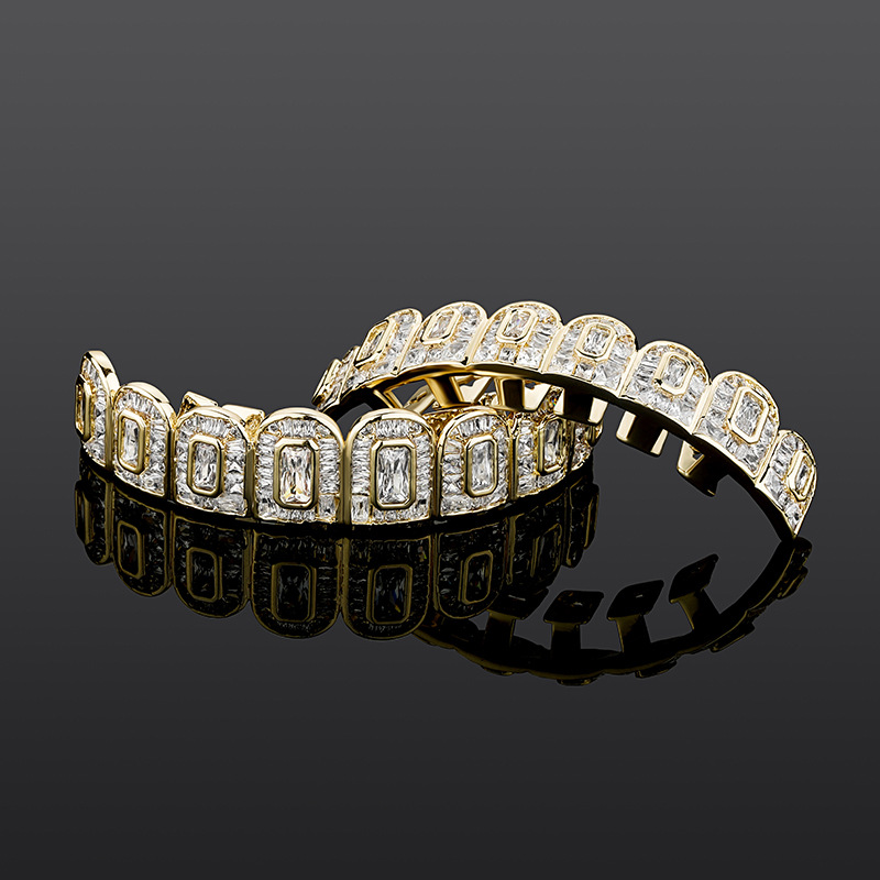 Rap Shining Gold Plated Iced Out CZ Mouth Teeth Grillz Caps Top Bottom Grill Set Men Women Vampire Grills Rock Punk Rapper Accessories for Men Hiphop Jewelry