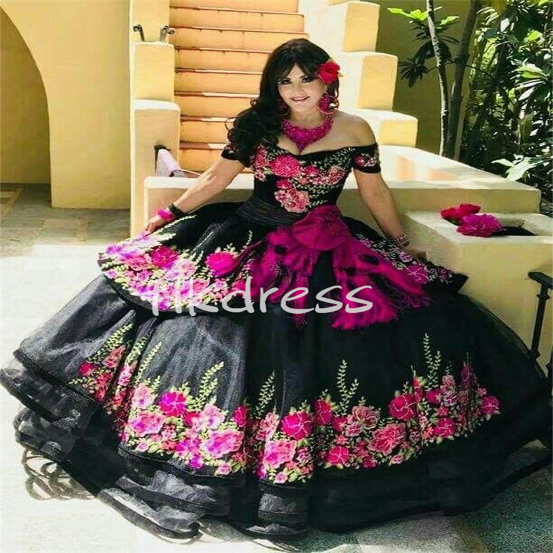 Mexican Black Quinceanera Dresses Charro ful Appliques Vestidos De Xv Anos Off Shoulders Sweet 16 Dress Debutante 15 Vestido De Para Fifteen Birthday Gown