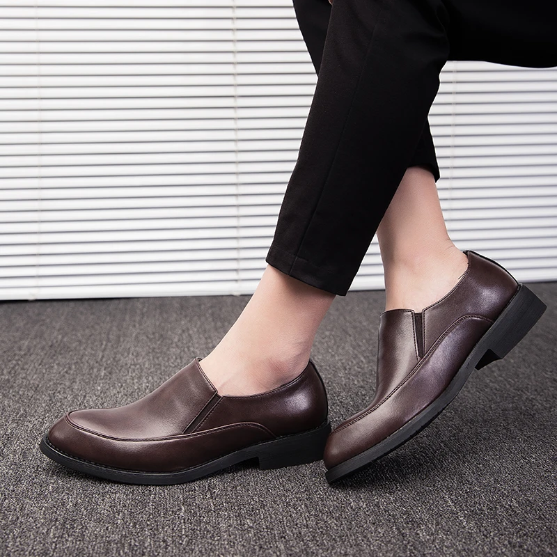 Hommes concise Business Daily Le cuir chaussures marques confortables chaussures douces à glissière