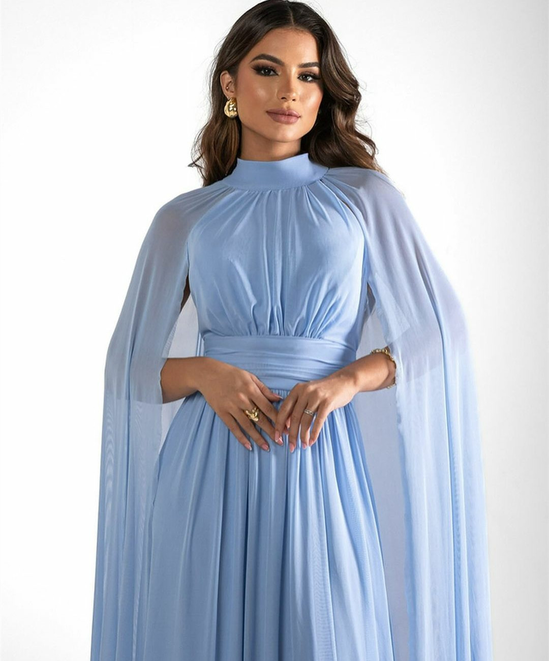 Robes de bal plissées longues bleu clair chic avec Cape a-ligne col haut en mousseline de soie longueur de plancher fermeture éclair dos robes de bal pour les femmes