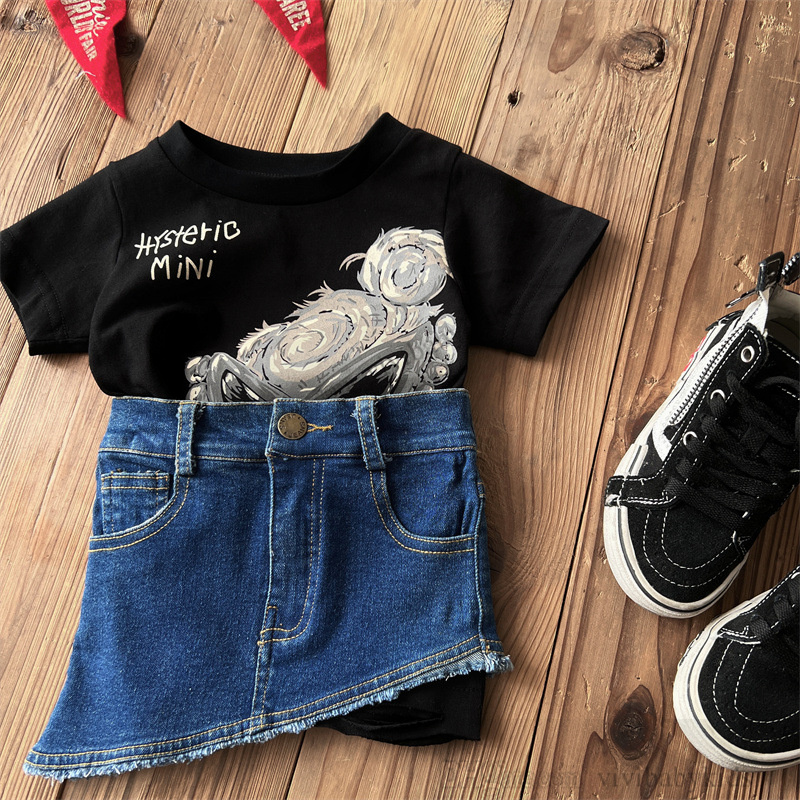 Moda bambini nero lettera stampata T-shirt INS bambini buco manica corta Tees 2024 bambini estivi Bordi irregolari denim Cintura S1259