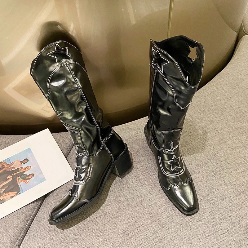 Buty 2022 Modna miłość serce Mid Calf Buty Kobiety urocze cowgirls Cowboy Botas Chunky Heel Vintage haft punkowe punkowe buty western jesień