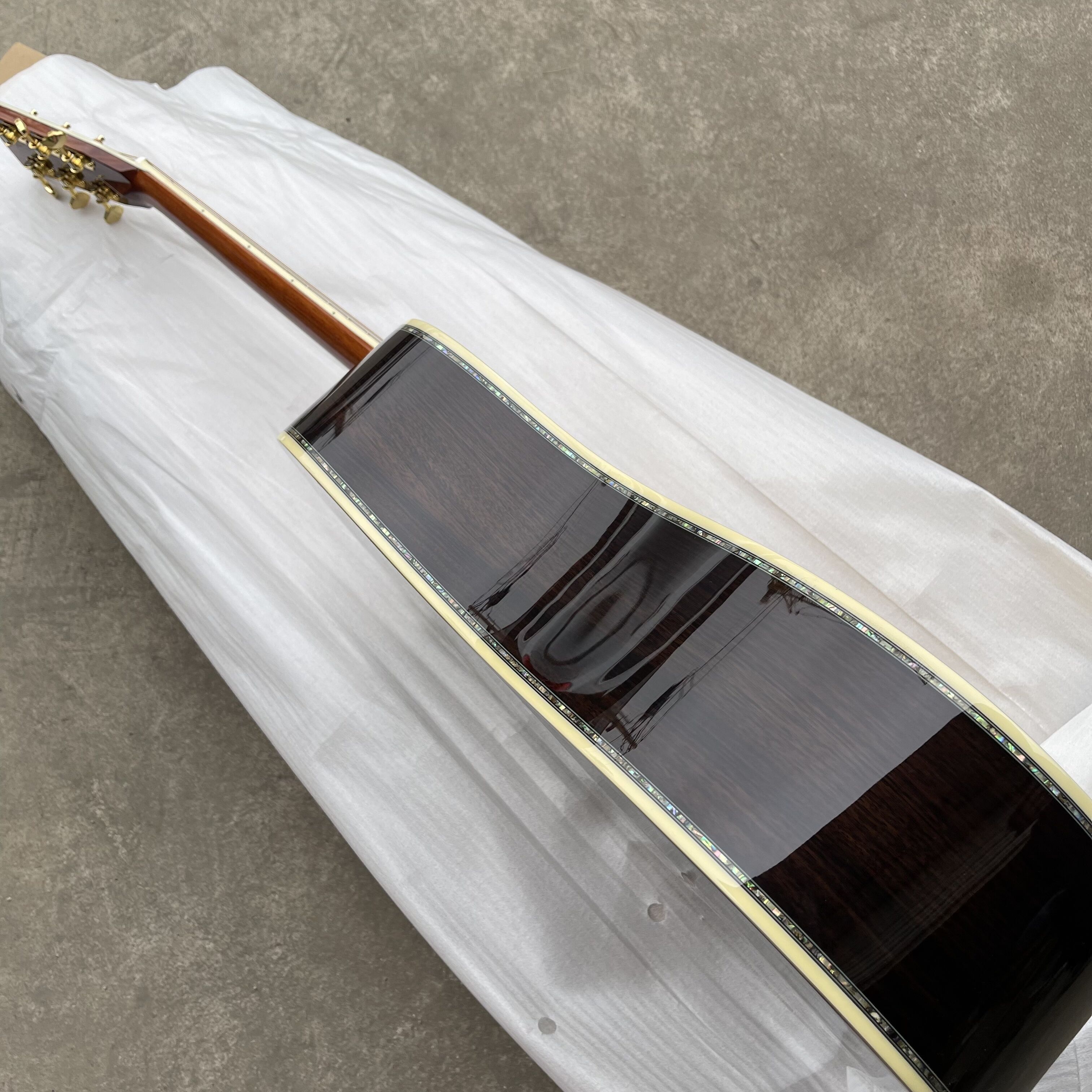 Yeni Varış Fabrikası Toptan Lüks Akustik Elektro Gitar Tüm Masif Ahşap Gerçek Abalone 45 Model Doğal