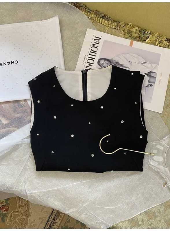 Vestidos casuais básicos Marca de designer 2023 verão novo vestido de diamante artesanal de diamante sem mangas ymiu sky star preto slimmirt tank top hp3p