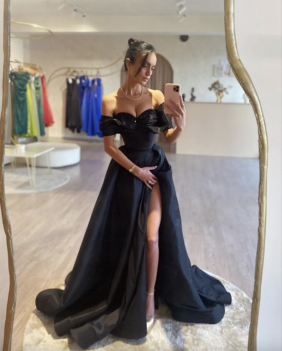 Sexy Zwart A-lijn Galajurken Off-shoulder Sweetheart Lovertjes Hoge Zijsplit Vloerlengte Satijnen Avondjurken Formele Kleding Tweede Receptie Verjaardagsfeestje Jurken