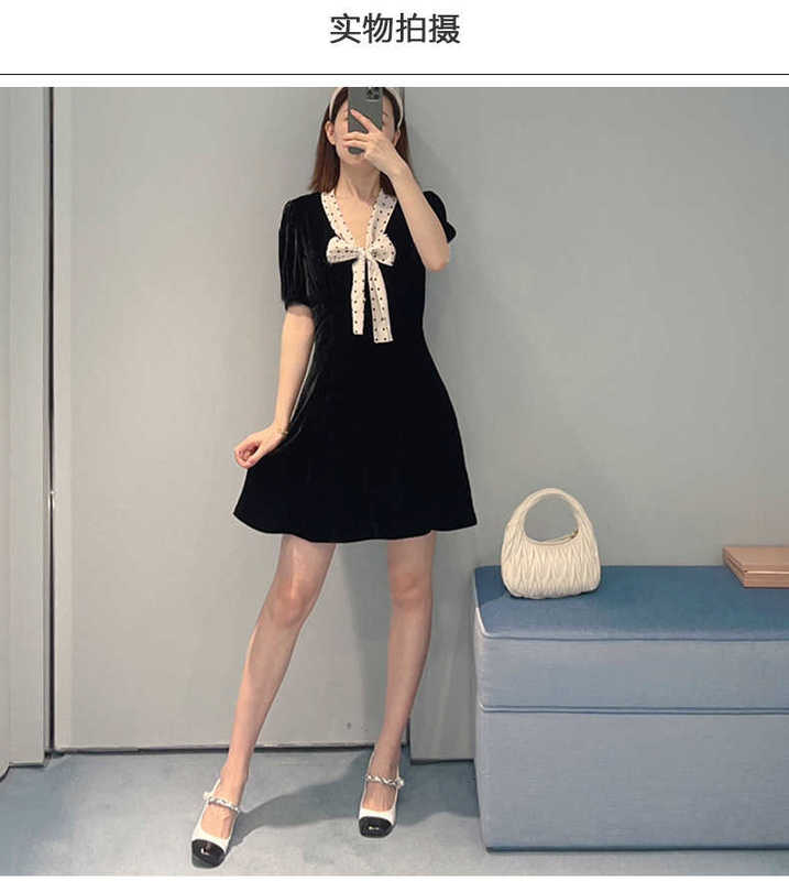 Basic & Casual Dresses Designer Brand Exquisite Velvet Black Dress with a Miu Style Bow Tie and Patchwork Short Sleeved Waistband, Elegant A-line Skirt 96AB