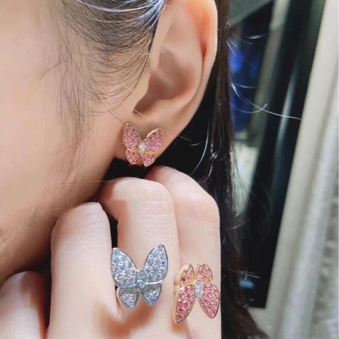 Ny lyxvarumärkesdesigner örhängen halsband ring smycken uppsättningar 18k guldblå ​​strass asymmetrisk öron ring halsband toppklass Fashion Women Girl smycken gåva