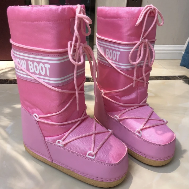 Botas de neve feminina Botas de neve do inverno estilo coreano Rosa à prova d'água redondo de ponta de tamanho grande de tamanho médio Sapatos de plataforma Botas Cano Longo