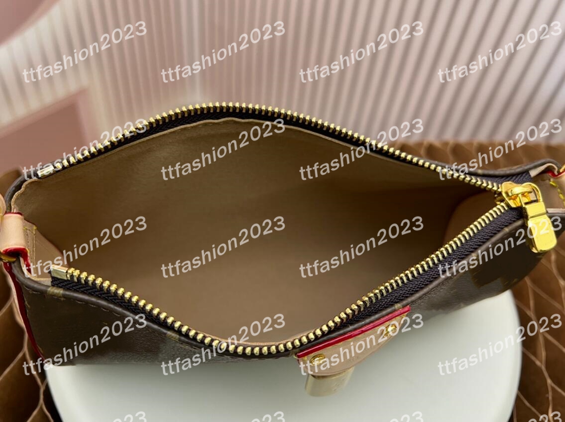 Designer Bag äkta läderkvinnor Väskor 2024 Pochette Tirette axelväska vintage handväska med graverad hänglås ny stil tygväska