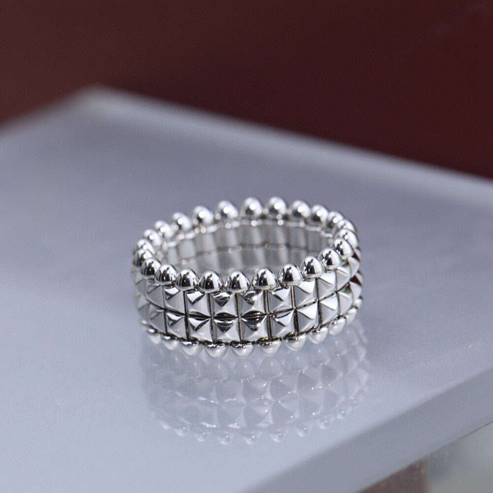 Bague à rivets de luxe pour femmes et hommes, haute qualité, large édition, accessoires de marque de fête exquis, classique, offre spéciale, 2024