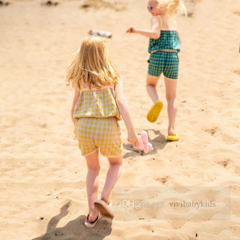 2024 Kızlar Ekose Giysiler Çocuklar Çocuklar Patchwork Renk Susuklu Üstler Çift Cep Şortları Yaz Kids Beach Tatil Kıyafetleri Z7297