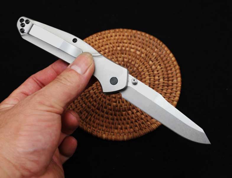 Nieuwe Amerikaanse Stijl BM940 Titanium Handvat Tactisch Zakmes D2 Blade Outdoor Jacht Zelfverdediging Pocket Survival Messen EDC Tool BM 940 535 485 756 UT85 UT88 3400 4600