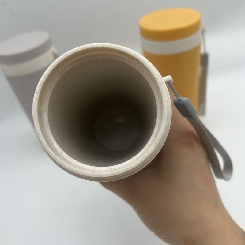 Verastore plasict cup double-wall mug bamboo fiber economy and Environmental protection material with strap