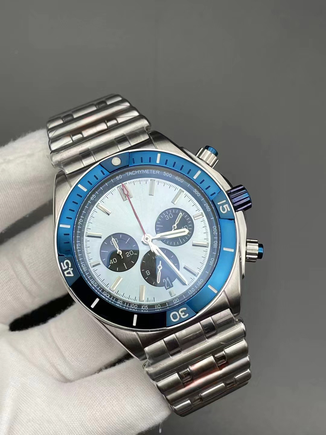 Modny ultra-cienki kwarcowy zegarek sportowy kwarcowy AAA+Wysokiej jakości stal nierdzewna z niebieską ramką sportową chronograf wielofunkcyjny ruch szafirowy