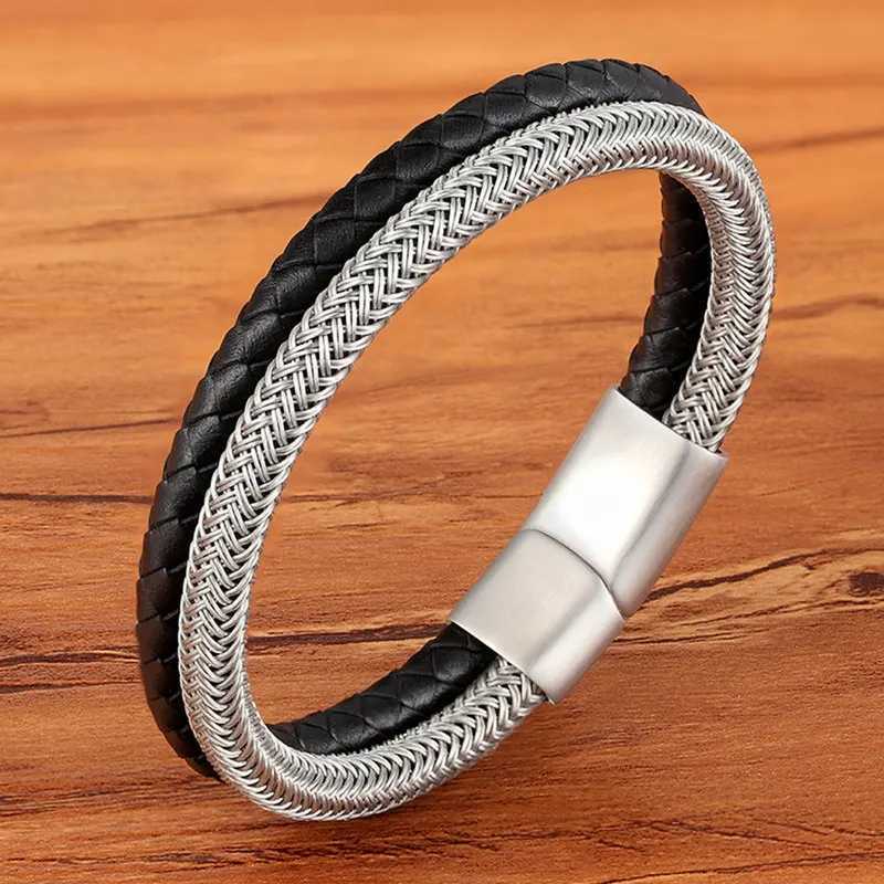 Chain TYO Fashion Stainless Steel Charm Magnetic Black Mens Bracelet Leather Genuine Leather Woven Punk Rock Bracelet Jewelry Accessories 240325