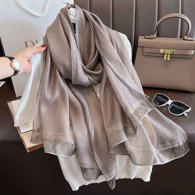 Sarongs 2023 New Womens Scarf Winter Warmth Solid Silk Wool Shawl Womens Bag Bufanda Flower Pashmina Luxury Embroidery Warning Scarf 24325